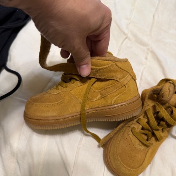 NIKE suede high tops tan toddler size 8 - Picture 1 of 4